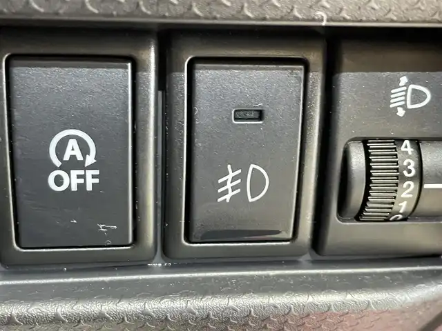 スズキ ハスラー G 岩手県 2015(平27)年 4.2万km キャンディピンクメタリック/ホワイト2トーンルーフ ４WD/レーダーブレーキサポート/横滑り防止装置/アイドリングストップ/ヒルディセントコントロール/グリップコントロール/シートヒーター/ヘッドライトレベライザー/CDオーディオ/オートエアコン/ベンチシート/助手席アンダーボックス/純正フロアマット/社外14インチアルミホイール/フォグランプ/ドアバイザー