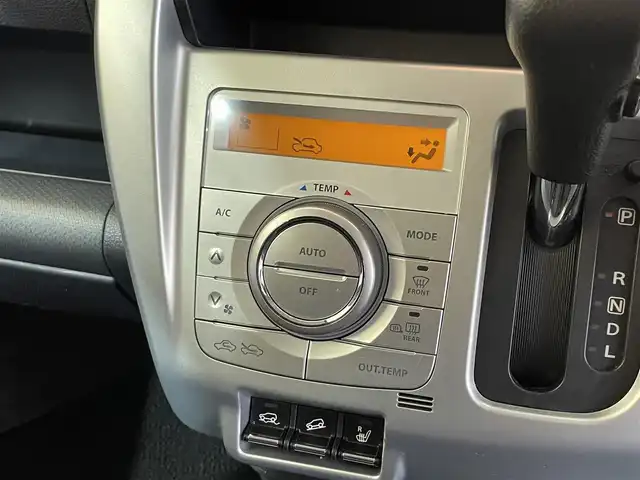 スズキ ハスラー G 岩手県 2015(平27)年 4.2万km キャンディピンクメタリック/ホワイト2トーンルーフ ４WD/レーダーブレーキサポート/横滑り防止装置/アイドリングストップ/ヒルディセントコントロール/グリップコントロール/シートヒーター/ヘッドライトレベライザー/CDオーディオ/オートエアコン/ベンチシート/助手席アンダーボックス/純正フロアマット/社外14インチアルミホイール/フォグランプ/ドアバイザー