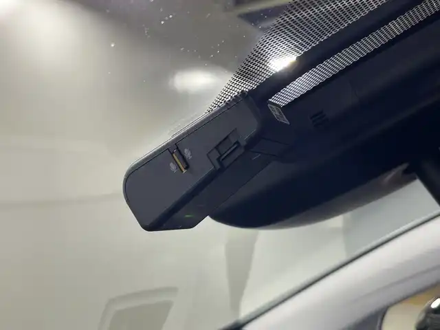 トヨタ プリウス A ツーリングセレクション 神奈川県 2019(平31)年 6.6万km アティチュードブラックマイカ 純正9インチナビ【NSZT-Y68T】/AM　FM　フルセグ　DVD　CD　SD　MSV　Bluetoorh/ビルトインETC/バックカメラ/純正前ドラレコ【DRT-H68A】/トヨタセーフティセンス/合皮シート/前席シートヒーター/ステアリングスイッチ/ACC/HUD/アドバンストパークシステム/プリクラッシュセーフティ/クリアランスソナー/インテリジェントクリアランスソナー/ふらつき検知/BSM/オートライト/オートマチックハイビーム/LEDヘッドライト/フォグランプ/純正17インチアルミ/フロアマット/スマートキー