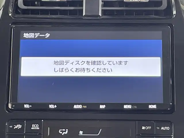 トヨタ プリウス A ツーリングセレクション 神奈川県 2019(平31)年 6.6万km アティチュードブラックマイカ 純正9インチナビ【NSZT-Y68T】/AM　FM　フルセグ　DVD　CD　SD　MSV　Bluetoorh/ビルトインETC/バックカメラ/純正前ドラレコ【DRT-H68A】/トヨタセーフティセンス/合皮シート/前席シートヒーター/ステアリングスイッチ/ACC/HUD/アドバンストパークシステム/プリクラッシュセーフティ/クリアランスソナー/インテリジェントクリアランスソナー/ふらつき検知/BSM/オートライト/オートマチックハイビーム/LEDヘッドライト/フォグランプ/純正17インチアルミ/フロアマット/スマートキー