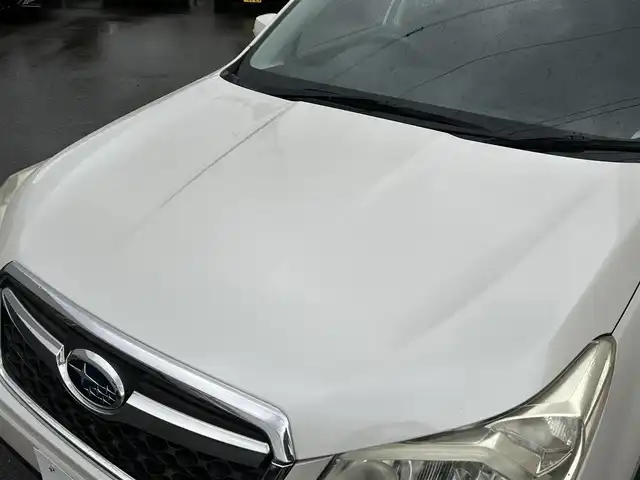 スバル フォレスター 2．0i－L アイサイト 山形県 2014(平26)年 7.1万km サテンホワイトパール ４WD/純正ナビ/FM/AM/DVD/フルセグ/Bluetooth/レーダークルーズコントロール/パドルシフト/アイドリングストップ/車線逸脱防止/衝突軽減ブレーキ/AUTOライト/フォグランプ/純正バイザー/スマートキー/シートヒーター/ETC