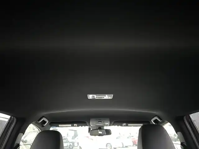 レクサス ＮＸ 300h Fスポーツ 佐賀県 2017(平29)年 7.3万km ホワイトノーヴァガラスフレーク プリクラッシュセーフティ/オートマチックハイビーム/レーダークルーズコントロール/パーキングセンサー/ブラインドスポットモニター/純正メーカーナビ/・F/S/Rカメラ/・フルセグTV/BT/CD/DVD/・TVキャンセラー/純正ドライブレコーダー/(DRD-H66：SDなし動作確認未)/レザーシート/・シートヒーター/・ベンチレーション/・パワーシート/シートメモリ/パワーバックドア/LEDヘッドライト/フォグランプ/革巻きステアリング/パドルシフト/ステアリングヒーター/オートワイパー/ETC2.0/電動パーキングスイッチ/トノカバー/スマートキー/カードキー