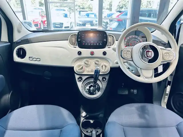 フィアット ５００ 1．2 カルト 大阪府 2022(令4)年 1.2万km 白 純正ディスプレイオーディオ/applecarplay/USB/Bluetooth/リモコンキー/純正フロアマット/ETC/14インチホイール/アイドリングストップ/クルーズコントロール/盗難防止