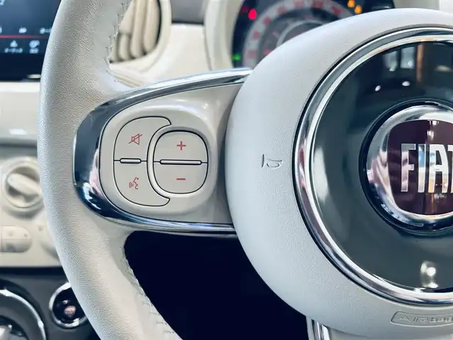 フィアット ５００ 1．2 カルト 大阪府 2022(令4)年 1.2万km 白 純正ディスプレイオーディオ/applecarplay/USB/Bluetooth/リモコンキー/純正フロアマット/ETC/14インチホイール/アイドリングストップ/クルーズコントロール/盗難防止