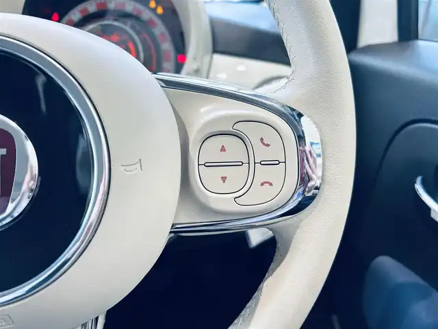 フィアット ５００ 1．2 カルト 大阪府 2022(令4)年 1.2万km 白 純正ディスプレイオーディオ/applecarplay/USB/Bluetooth/リモコンキー/純正フロアマット/ETC/14インチホイール/アイドリングストップ/クルーズコントロール/盗難防止