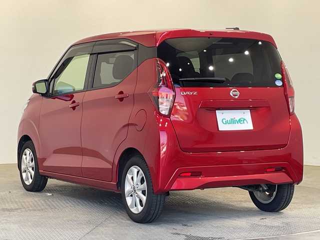 日産 デイズ X 栃木県 2020(令2)年 2.8万km スパークリングレッドM 純正9インチSDナビ【MM319D-L】/ (Bluetooth/CD/DVD/フルセグテレビ/USB)/全方位カメラ/バックカメラ/衝突被害軽減システム/ドライブレコーダー【DJ4－D】/ステアリングスイッチ/純正フロアマット/純正14インチアルミホイール/アイドリングストップ/プッシュスタート/スマートキー/スペアキー/ドアバイザー