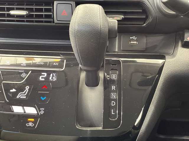 日産 デイズ X 栃木県 2020(令2)年 2.8万km スパークリングレッドM 純正9インチSDナビ【MM319D-L】/ (Bluetooth/CD/DVD/フルセグテレビ/USB)/全方位カメラ/バックカメラ/衝突被害軽減システム/ドライブレコーダー【DJ4－D】/ステアリングスイッチ/純正フロアマット/純正14インチアルミホイール/アイドリングストップ/プッシュスタート/スマートキー/スペアキー/ドアバイザー