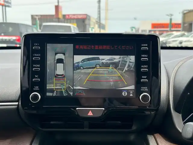 トヨタ ヤリスクロス ハイブリッド Z 宮城県 2022(令4)年 1.9万km ホワイトパールクリスタルシャイン パノラミックビューモニター/ブラインドスポットモニター/＋リアクロストラフィックオートブレーキ/＝＝＝/オーバーフェンダー/セーフティセンス/・プリクラッシュセーフティ/・レーントレーシングアシスト/・レーダークルーズコントロール/・オートマチックハイビーム/・ロードサインアシスト/先行車発進告知機能/インテリジェントクリアランスソナー/8インチディスプレイオーディオ/・ナビ機能付/・フルセグTV/・Bluetooth/・AppleCarPlay/ビルトインETC/ドライブレコーダー/ハーフレザーシート/シートヒーター/ステアリングヒーター/パワーシート/革巻きステアリング/ステアリングスイッチ/電動パーキングブレーキ/ブレーキホールド/LEDヘッドランプ/オートライト/スマートキー＆プッシュスタート/スペアキー/電動格納ミラー/純正18インチAW/純正フロアマット/純正ドアバイザー/W/サイド/カーテンエアバッグ