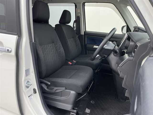 トヨタ タンク カスタムG 東京都 2019(平31)年 4.5万km パールホワイトⅢ 純正SDナビ/　Bluetooth/CD/ワンセグTV/バックカメラ/両側パワースライドドア/衝突回避支援ブレーキ/クルーズコントロール/ビルトインETC/LEDヘッドライト/フォグランプ/オートライト/オートマチックハイビーム/コーナーセンサー/純正14インチアルミホイール/アイドリングストップ/プッシュスタート/スマートキー/USB接続/電動格納ミラー/ウインカーミラー/ドアバイザー/フロアマット/保証書/取扱説明書