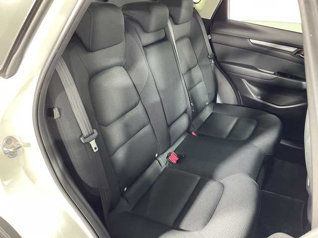 マツダ ＣＸ－５ XD プロアクティブ 神奈川県 2020(令2)年 3.7万km スノーフレイクホワイトパールマイカ 純正SDナビゲーション/AM FM フルセグ Bluetooth CD DVD/360°ビューモニター/BOSEプレミアムサウンド/車間認知支援システム/ブラインドスポットモニター/衝突被害軽減ブレーキシステム/レーンキープアシストシステム/交通標識認識システム/レーダークルーズコントロール/クリアランスソナー/ヘッドアップディスプレイ/i-stop/ステアリングヒーター/パドルシフト/ステアリングリモコン/前席シートヒーター/運転席シートメモリー/パワーシート/パワーバックドア/ETC/電子パーキング/オートホールド/LEDヘッドライト/オートライト/オートマチックハイビーム/純正19インチアルミホイル/純正フロアマット/プッシュスタート/スマートキー/スペアキー