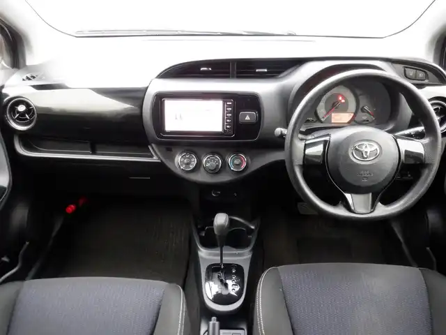 トヨタ ヴィッツ F セーフティーエディションⅡ 静岡県 2018(平30)年 6.2万km シルバーM  スマートキー/ プッシュスタート/ 純正SDナビ/ バックカメラ/ ビルトインETC/ 前後ドライブレコーダー