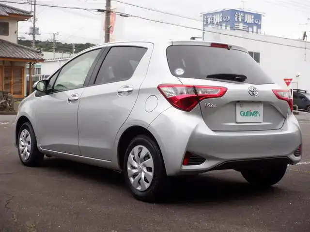 トヨタ ヴィッツ F セーフティーエディションⅡ 静岡県 2018(平30)年 6.2万km シルバーM  スマートキー/ プッシュスタート/ 純正SDナビ/ バックカメラ/ ビルトインETC/ 前後ドライブレコーダー
