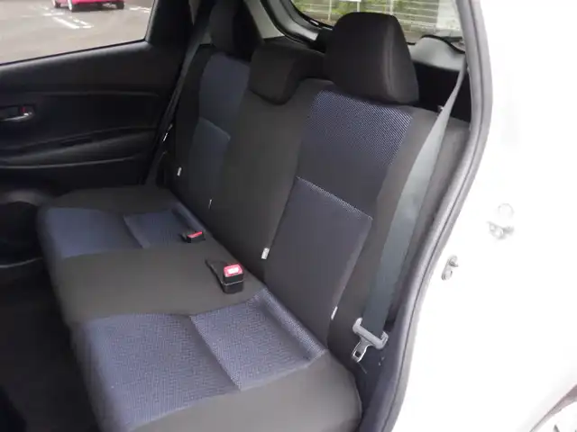 トヨタ ヴィッツ F セーフティーエディションⅡ 静岡県 2018(平30)年 6.2万km シルバーM  スマートキー/ プッシュスタート/ 純正SDナビ/ バックカメラ/ ビルトインETC/ 前後ドライブレコーダー