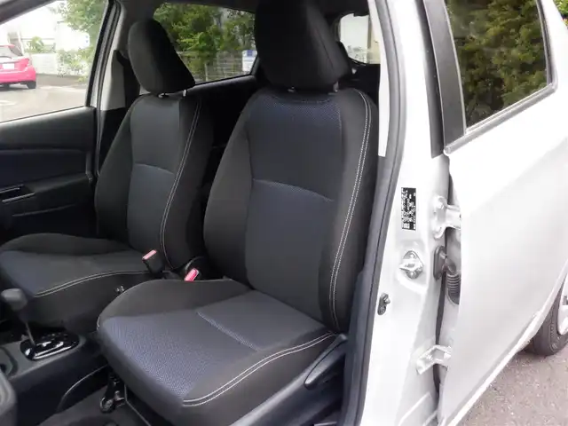 トヨタ ヴィッツ F セーフティーエディションⅡ 静岡県 2018(平30)年 6.2万km シルバーM  スマートキー/ プッシュスタート/ 純正SDナビ/ バックカメラ/ ビルトインETC/ 前後ドライブレコーダー