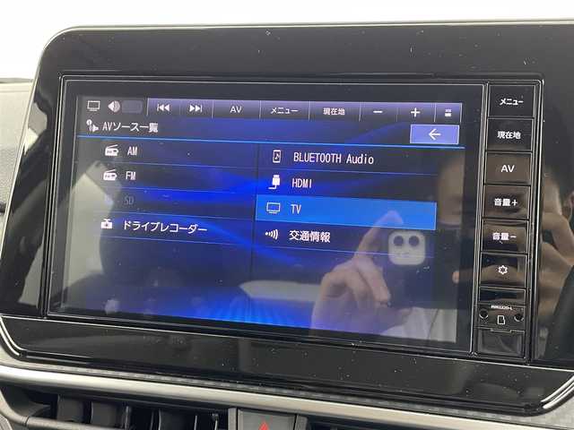 日産 ノート X 埼玉県 2023(令5)年 0.9万km ダークメタルグレー 純正ナビ　MM220D-L/(Bluetooth/HDMI/AM/FM)/地デジフルセグ/全方位カメラ/ETC/前方ドライブレコーダー/ブラインドスポットモニター/衝突軽減ブレーキ/標識認識機能/クリアランスソナー/デジタルインナーミラー/ドライブモードセレクト/電子パーキングシステム/オートブレーキホールド/ウィンカーミラー/ステアリングリモコン/純正フロアマット/純正ドアバイザー/純正16インチアルミホイール