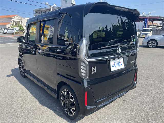 ホンダ Ｎ ＢＯＸ カスタム G L ターボ ホンダセンシング 和歌山県 2017(平29)年 8.6万km クリスタルブラックパール (株)IDOMが運営する【じしゃロン和歌山店】の自社ローン専用車両になります。こちらは現金またはオートローンご利用時の価格です。自社ローンご希望の方は別途その旨お申付け下さい/禁煙/純正9型ナビ/・Bluetooth接続/両側パワースライドドア/バックカメラ/ETC/パドルシフト/ターボ/スペアキー/コーナーセンサー