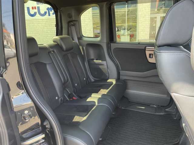 ホンダ Ｎ ＢＯＸ カスタム G L ターボ ホンダセンシング 和歌山県 2017(平29)年 8.6万km クリスタルブラックパール (株)IDOMが運営する【じしゃロン和歌山店】の自社ローン専用車両になります。こちらは現金またはオートローンご利用時の価格です。自社ローンご希望の方は別途その旨お申付け下さい/禁煙/純正9型ナビ/・Bluetooth接続/両側パワースライドドア/バックカメラ/ETC/パドルシフト/ターボ/スペアキー/コーナーセンサー