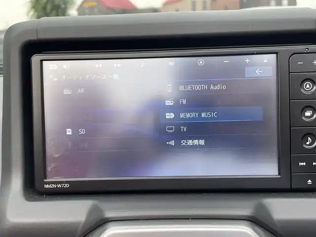 ダイハツ コペン ローブ 埼玉県 2022(令4)年 1.5万km ブライトシルバーメタリック ワンオーナー/ターボ/ハーフレザーシート/シートヒーター/純正メモリナビ＆フルセグＴＶ/（ＤＶＤ＆ＣＤ＆ＭＳＶ＆ＵＳＢ＆ＢＴ）/ＥＴＣ/ドライブレコーダー/革巻きステアリング/ステアリングリモコン/アイドリングストップ/純正１６inアルミホイール/オートライト/ＬＥＤライト/フォグランプ/スマートキー/プッシュスタート/Ｗエアバッグ/横滑り防止機能/ＡＢＳ/フロアマット/新車保証書/取扱説明書/スペアキー有