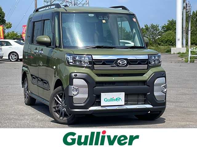 ダイハツ タント ファンクロス 道央・札幌 2022(令4)年 1.5万km フォレストカーキメタリック ４WD/純正ディスプレイオーディオ/AM/FM/BT/フルセグ/衝突被害軽減ブレーキ/横滑り防止装置/レーンキープアシスト/コーナーセンサー/バックカメラ/アイドリングストップ/PWRMODE/両側パワースライドドア/前席シートヒーター/ステアリングリモコン/電動パーキング/ブレーキホールド/プッシュスタート/スマートキー/LEDヘッドライト/オートライト/オートハイビーム/フォグランプ/ヘッドライトレベライザー/電動格納ミラー/純正フロアマット/ドアバイザー/社外AW付冬タイヤ積込/155/65/R14/2023年/山8mm