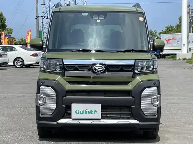 ダイハツ タント ファンクロス 道央・札幌 2022(令4)年 1.5万km フォレストカーキメタリック ４WD/純正ディスプレイオーディオ/AM/FM/BT/フルセグ/衝突被害軽減ブレーキ/横滑り防止装置/レーンキープアシスト/コーナーセンサー/バックカメラ/アイドリングストップ/PWRMODE/両側パワースライドドア/前席シートヒーター/ステアリングリモコン/電動パーキング/ブレーキホールド/プッシュスタート/スマートキー/LEDヘッドライト/オートライト/オートハイビーム/フォグランプ/ヘッドライトレベライザー/電動格納ミラー/純正フロアマット/ドアバイザー/社外AW付冬タイヤ積込/155/65/R14/2023年/山8mm