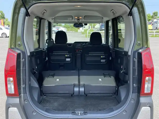 ダイハツ タント ファンクロス 道央・札幌 2022(令4)年 1.5万km フォレストカーキメタリック ４WD/純正ディスプレイオーディオ/AM/FM/BT/フルセグ/衝突被害軽減ブレーキ/横滑り防止装置/レーンキープアシスト/コーナーセンサー/バックカメラ/アイドリングストップ/PWRMODE/両側パワースライドドア/前席シートヒーター/ステアリングリモコン/電動パーキング/ブレーキホールド/プッシュスタート/スマートキー/LEDヘッドライト/オートライト/オートハイビーム/フォグランプ/ヘッドライトレベライザー/電動格納ミラー/純正フロアマット/ドアバイザー/社外AW付冬タイヤ積込/155/65/R14/2023年/山8mm