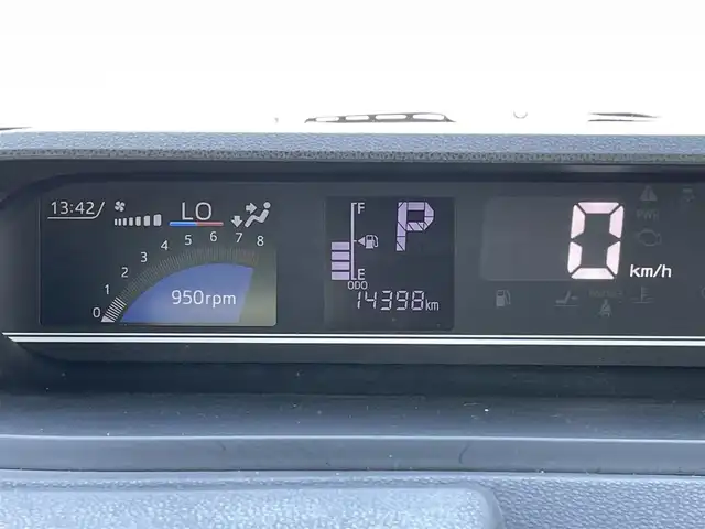ダイハツ タント ファンクロス 道央・札幌 2022(令4)年 1.5万km フォレストカーキメタリック ４WD/純正ディスプレイオーディオ/AM/FM/BT/フルセグ/衝突被害軽減ブレーキ/横滑り防止装置/レーンキープアシスト/コーナーセンサー/バックカメラ/アイドリングストップ/PWRMODE/両側パワースライドドア/前席シートヒーター/ステアリングリモコン/電動パーキング/ブレーキホールド/プッシュスタート/スマートキー/LEDヘッドライト/オートライト/オートハイビーム/フォグランプ/ヘッドライトレベライザー/電動格納ミラー/純正フロアマット/ドアバイザー/社外AW付冬タイヤ積込/155/65/R14/2023年/山8mm