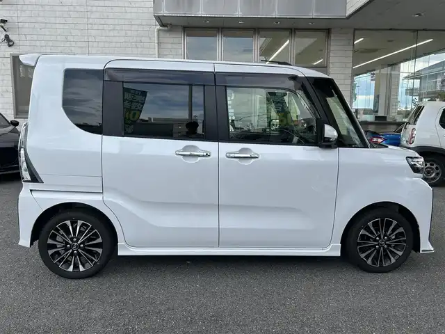 ダイハツ タント カスタム RS 奈良県 2023(令5)年 0.6万km シャイニングホワイトパール ワンオーナー/シートヒーター/ハーフレザー/ドラレコ/ビルドインETC/両側パワースライド/オートライト/LEDライト/フルセグTV/アイドリングストップ/バックカメラ/コーナーセンサー/純正ナビ/取扱説明書/保証書