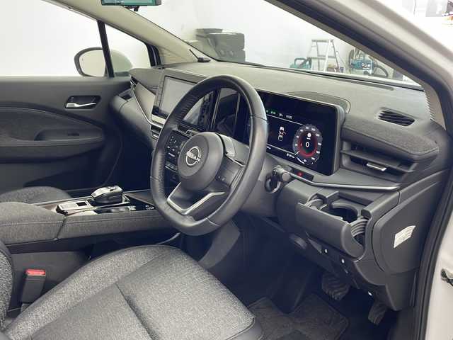 日産 オーラ G 兵庫県 2021(令3)年 3.9万km ピュアホワイトパール ワンオーナー車/純正ナビ(フルセグ/BT/DVD/CD)/アラウンドビューモニター/エマージェンシーブレーキ/車線逸脱警報システム/後車両検知警報システム/標識検知システム/AHB/ステアリングスイッチ/前席シートヒーター/ステアリングヒーター/ハーフレザーシート/スマートルームミラー/ナビ連動ドラレコ/LEDヘッドライト/オートライト/電子パーキング/オートホールド