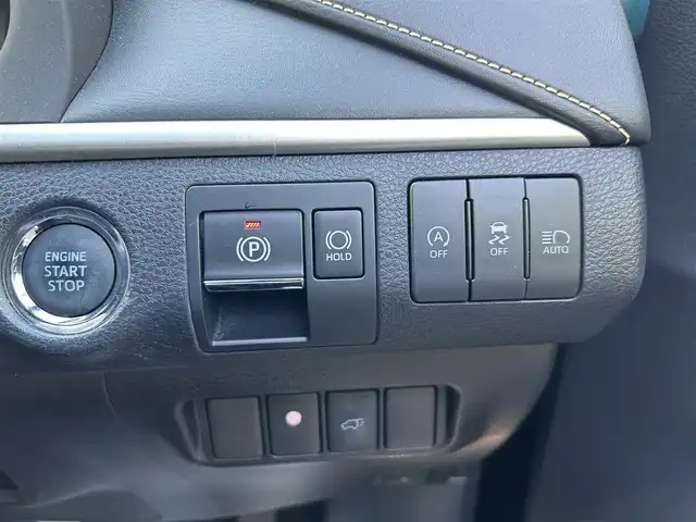 トヨタ ハリアー プレミアム 岡山県 2019(令1)年 2.4万km ブラック ALPINE10インチナビ　EX10Z/フルセグTV、CD、DVD、AM、FM、/Bluetooth、HDMI/バックカメラ/モデリスタエアロ/パワーバックドア/TVキャンセラー/前後ドライブレコーダー　DC-DR652/ハーフレザーシート/レーダークルーズコントロール/トヨタセーフティセンス/・レーントレーシングアシスト/・プリクラッシュセーフティ/・インテリジェントクリアランスソナー/・クリアランスソナー