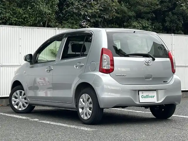 トヨタ パッソ X Lパッケージ 茨城県 2015(平27)年 7.5万km ブライトシルバーM 盗難防止システム/アイドリングストップ/純正モニター/Bluetooth/フルセグ/SDナビ/DVD再生可能/純正フロアマット/Wエアバック