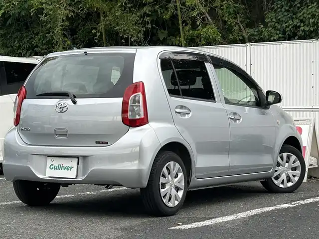 トヨタ パッソ X Lパッケージ 茨城県 2015(平27)年 7.5万km ブライトシルバーM 盗難防止システム/アイドリングストップ/純正モニター/Bluetooth/フルセグ/SDナビ/DVD再生可能/純正フロアマット/Wエアバック