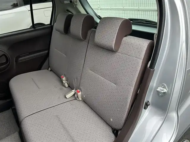 トヨタ パッソ X Lパッケージ 茨城県 2015(平27)年 7.5万km ブライトシルバーM 盗難防止システム/アイドリングストップ/純正モニター/Bluetooth/フルセグ/SDナビ/DVD再生可能/純正フロアマット/Wエアバック