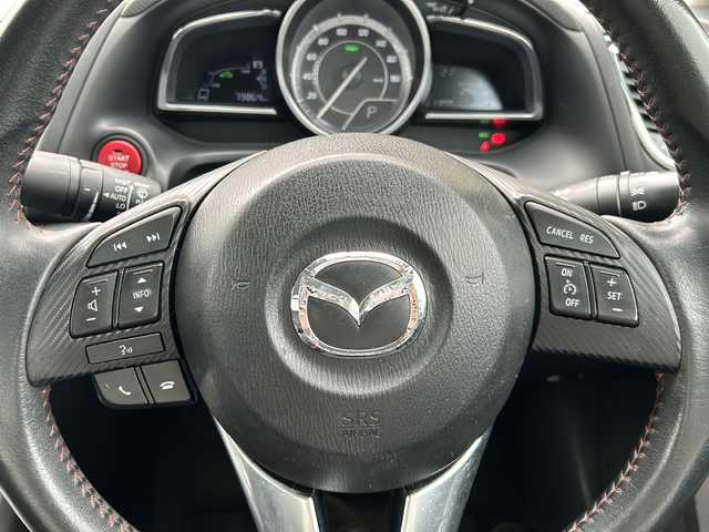 マツダ アクセラ ハイブリッド S 愛知県 2015(平27)年 8万km ソウルレッドプレミアムメタリック 登録時走行距離79864km/純正マツダコネクト7インチメモリナビ/（Bluetooth/フルセグTV/DVD）/バックカメラ/社外コーナーセンサー/DVDプレイヤー/リアビークルモニタ/アイアクティブセンス/スマートシティブレーキ/誤発進抑制機能/オートマチックハイビーム/アダブティブフロントライティングシステム/クルーズコントロール/ヘッドアップディスプレイ/ステアリングスイッチ/マルチインフォメーションディスプレイ/スマートキー/純正フロアマット/取説/保証書