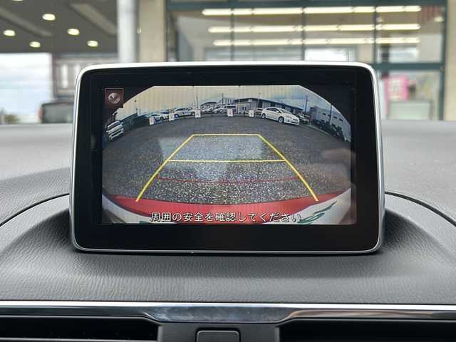 マツダ アクセラ ハイブリッド S 愛知県 2015(平27)年 8万km ソウルレッドプレミアムメタリック 登録時走行距離79864km/純正マツダコネクト7インチメモリナビ/（Bluetooth/フルセグTV/DVD）/バックカメラ/社外コーナーセンサー/DVDプレイヤー/リアビークルモニタ/アイアクティブセンス/スマートシティブレーキ/誤発進抑制機能/オートマチックハイビーム/アダブティブフロントライティングシステム/クルーズコントロール/ヘッドアップディスプレイ/ステアリングスイッチ/マルチインフォメーションディスプレイ/スマートキー/純正フロアマット/取説/保証書