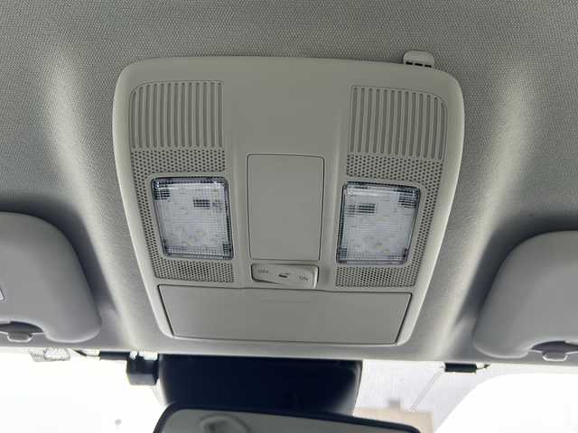 マツダ アクセラ ハイブリッド S 愛知県 2015(平27)年 8万km ソウルレッドプレミアムメタリック 登録時走行距離79864km/純正マツダコネクト7インチメモリナビ/（Bluetooth/フルセグTV/DVD）/バックカメラ/社外コーナーセンサー/DVDプレイヤー/リアビークルモニタ/アイアクティブセンス/スマートシティブレーキ/誤発進抑制機能/オートマチックハイビーム/アダブティブフロントライティングシステム/クルーズコントロール/ヘッドアップディスプレイ/ステアリングスイッチ/マルチインフォメーションディスプレイ/スマートキー/純正フロアマット/取説/保証書