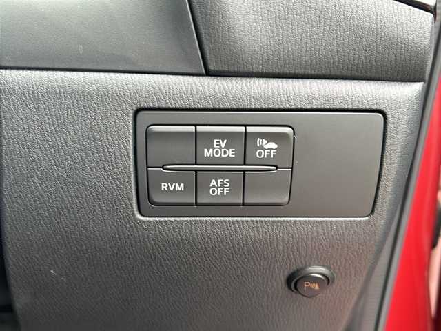 マツダ アクセラ ハイブリッド S 愛知県 2015(平27)年 8万km ソウルレッドプレミアムメタリック 登録時走行距離79864km/純正マツダコネクト7インチメモリナビ/（Bluetooth/フルセグTV/DVD）/バックカメラ/社外コーナーセンサー/DVDプレイヤー/リアビークルモニタ/アイアクティブセンス/スマートシティブレーキ/誤発進抑制機能/オートマチックハイビーム/アダブティブフロントライティングシステム/クルーズコントロール/ヘッドアップディスプレイ/ステアリングスイッチ/マルチインフォメーションディスプレイ/スマートキー/純正フロアマット/取説/保証書