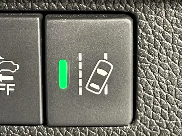 ホンダ フリード ハイブリット EX 愛知県 2017(平29)年 4.5万km プレミアムディープロッソパール 純正ギャザズナビ（VXM-185VFi）/（Bluetooth/FM/AM/フルセグTV/SD)/ホンダセンシング　/　　-衝突軽減ブレーキ　/　　-車線維持支援システム/　　-アダプティブクルーズコントロール/　　-標識認識機能/　　-路線逸脱警報/両側パワースライドドア　/ビルトインＥＴＣ　/シートヒーター　/ＬＥＤヘッドライト　/バックカメラ　/ドライブレコーダー　/後席サンバイザー　/純正フロアマット　/フォグランプ