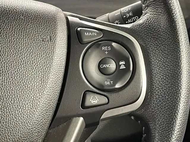 ホンダ フリード ハイブリット EX 愛知県 2017(平29)年 4.5万km プレミアムディープロッソパール 純正ギャザズナビ（VXM-185VFi）/（Bluetooth/FM/AM/フルセグTV/SD)/ホンダセンシング　/　　-衝突軽減ブレーキ　/　　-車線維持支援システム/　　-アダプティブクルーズコントロール/　　-標識認識機能/　　-路線逸脱警報/両側パワースライドドア　/ビルトインＥＴＣ　/シートヒーター　/ＬＥＤヘッドライト　/バックカメラ　/ドライブレコーダー　/後席サンバイザー　/純正フロアマット　/フォグランプ