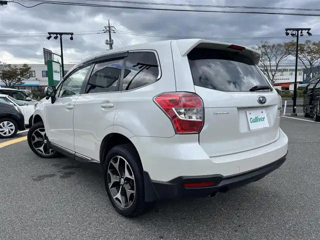 スバル フォレスター 2．0XT 鳥取県 2013(平25)年 3.9万km サテンホワイトパール ４WD・ターボ車/SI-DRIVE/純正ナビ/ワンセグ/DVD/CD/BT/ETC/ハーフレザーシート/前席シートヒーター/クルーズコントロール/キセノンヘットライト/純正18インチアルミホイール/パドルシフト/プッシュエンジンスタート/フロアマット/ドアバイザー/取扱説明書