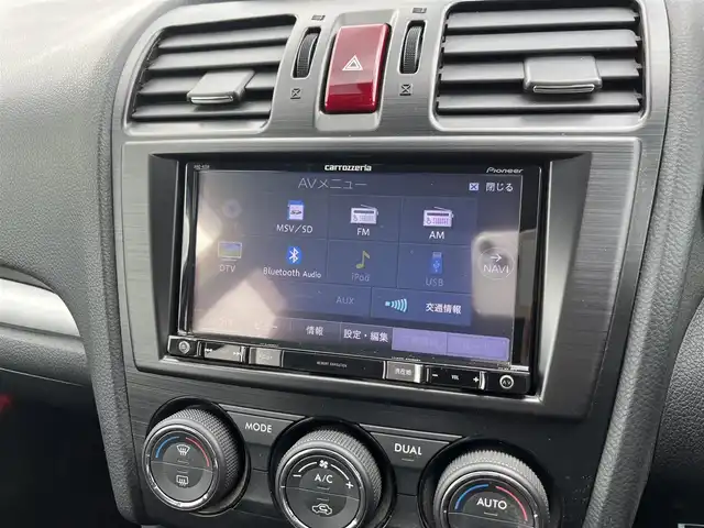 スバル フォレスター 2．0XT 鳥取県 2013(平25)年 3.9万km サテンホワイトパール ４WD・ターボ車/SI-DRIVE/純正ナビ/ワンセグ/DVD/CD/BT/ETC/ハーフレザーシート/前席シートヒーター/クルーズコントロール/キセノンヘットライト/純正18インチアルミホイール/パドルシフト/プッシュエンジンスタート/フロアマット/ドアバイザー/取扱説明書