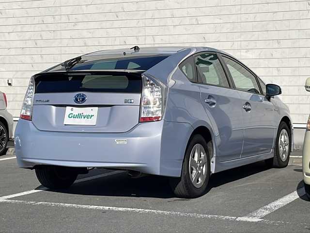 トヨタ プリウス S 静岡県 2009(平21)年 13.4万km シルバー