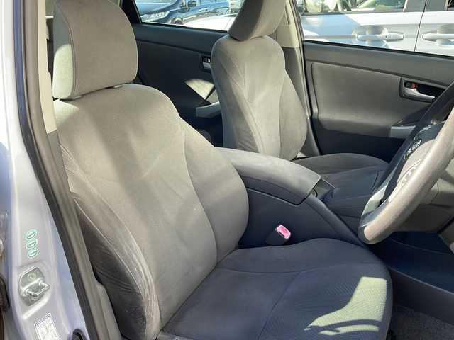 トヨタ プリウス S 静岡県 2009(平21)年 13.4万km シルバー