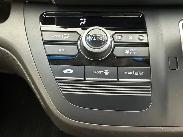 ホンダ フリード G ホンダセンシング 兵庫県 2018(平30)年 3.6万km ホワイトオーキッドパール ・社外ＳＤナビ/・バックカメラ/・前後ドライブレコーダー/・両側パワースライドドア/・ビルドインETC/・ホンダセンシング/・衝突軽減ブレーキ/・レーンキープアシスト/・追従クルーズコントロール/・LEDヘッドライト/・オートライト/・純正フロアマット/・ドアバイザー/・スマートキー/・プッシュスタート/・ウォークスルー