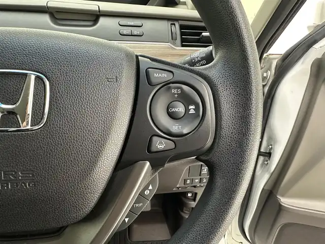 ホンダ フリード G ホンダセンシング 兵庫県 2018(平30)年 3.6万km ホワイトオーキッドパール ・社外ＳＤナビ/・バックカメラ/・前後ドライブレコーダー/・両側パワースライドドア/・ビルドインETC/・ホンダセンシング/・衝突軽減ブレーキ/・レーンキープアシスト/・追従クルーズコントロール/・LEDヘッドライト/・オートライト/・純正フロアマット/・ドアバイザー/・スマートキー/・プッシュスタート/・ウォークスルー