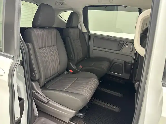 ホンダ フリード G ホンダセンシング 兵庫県 2018(平30)年 3.6万km ホワイトオーキッドパール ・社外ＳＤナビ/・バックカメラ/・前後ドライブレコーダー/・両側パワースライドドア/・ビルドインETC/・ホンダセンシング/・衝突軽減ブレーキ/・レーンキープアシスト/・追従クルーズコントロール/・LEDヘッドライト/・オートライト/・純正フロアマット/・ドアバイザー/・スマートキー/・プッシュスタート/・ウォークスルー