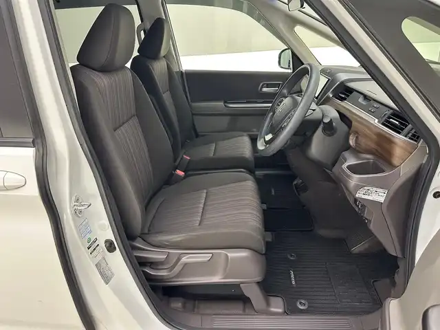 ホンダ フリード G ホンダセンシング 兵庫県 2018(平30)年 3.6万km ホワイトオーキッドパール ・社外ＳＤナビ/・バックカメラ/・前後ドライブレコーダー/・両側パワースライドドア/・ビルドインETC/・ホンダセンシング/・衝突軽減ブレーキ/・レーンキープアシスト/・追従クルーズコントロール/・LEDヘッドライト/・オートライト/・純正フロアマット/・ドアバイザー/・スマートキー/・プッシュスタート/・ウォークスルー