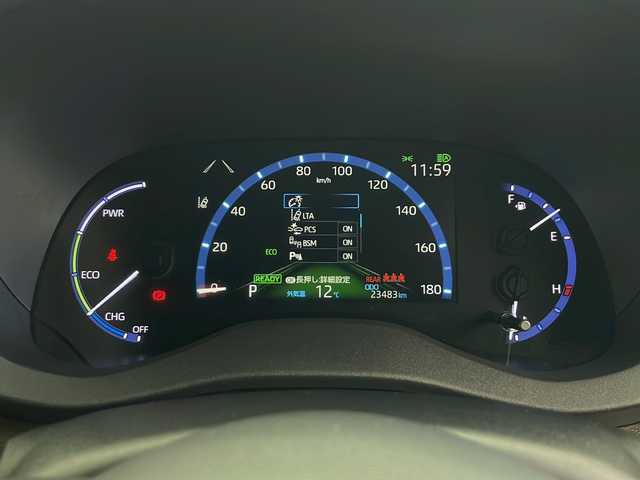 トヨタ ヤリスクロス ハイブリッド Z 秋田県 2021(令3)年 2.4万km ブラックマイカ/ホワイトパールクリスタルシャイン 2トーン 4WD/全方位カメラ/純正ディスプレイオーディオ/フルセグTV/Bluetooth/AM/FM/衝突被害軽減ブレーキ/レーダークルーズコントロール/ブラインドスポットモニター/ヘッドアップディスプレイ/レーンキープアシスト/横滑り防止装置/プリクラッシュセーフティ/前後クリアランスソナー/先行者発進告知/後退速度抑制/アドバンストパーク/寒冷地仕様/ワイパーデアイサー/ステアリングヒーター/前席シートヒーター/D席パワーシート/電動リアゲート/LEDヘッドライト/フォグランプ/オートマチックハイビーム/AC100V/ビルトインETC/前後ドライブレコーダー/電動パーキング/ハーフレザーシート/純正アルミホイール/純正フロアマット/純正ドアバイザー/スペアキー