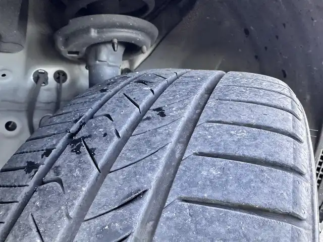 ホンダ ヴェゼル ハイブリッド e:HEV Z 宮城県 2021(令3)年 5.6万km プレミアムサンライトホワイトパール マルチビューカメラシステム＋プレミアムオーディオ/Honda CONNECTディスプレー/・Bluetooth/・AppleCarPlay/AndroidAuto/・フルセグTV/＋ETC2.0車載器/＋ワイヤレス充電器/後退出庫サポート/＝＝＝/ホンダセンシング/・衝突軽減ブレーキ/・誤発進抑制機能/・後方誤発進抑制機能/・近距離衝突軽減ブレーキ/・歩行者事故低減ステアリング/・路外逸脱抑制機能/・渋滞追従機能付アダプティブクルーズコントロール/・車線維持支援システム/・先行車発進お知らせ機能/・標識認識機能/・オートハイビーム/・パーキングセンサーシステム/ブラインドスポットインフォメーション/ドライブレコーダー/ハンズフリーパワーバックドア/ハーフレザーシート/シートヒーター/ステアリングヒーター/革巻きステアリング/ステアリングスイッチ/パドルシフト/LEDヘッドランプ/LEDアクティブコーナリングライト/シーケンシャルターンランプ/オートライト/電動パーキングブレーキ/ブレーキホールド/スマートキー＆プッシュスタート/純正18インチAW