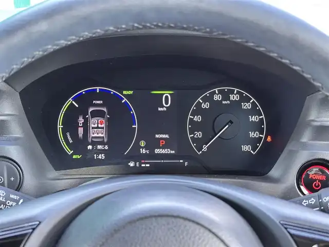 ホンダ ヴェゼル ハイブリッド e:HEV Z 宮城県 2021(令3)年 5.6万km プレミアムサンライトホワイトパール マルチビューカメラシステム＋プレミアムオーディオ/Honda CONNECTディスプレー/・Bluetooth/・AppleCarPlay/AndroidAuto/・フルセグTV/＋ETC2.0車載器/＋ワイヤレス充電器/後退出庫サポート/＝＝＝/ホンダセンシング/・衝突軽減ブレーキ/・誤発進抑制機能/・後方誤発進抑制機能/・近距離衝突軽減ブレーキ/・歩行者事故低減ステアリング/・路外逸脱抑制機能/・渋滞追従機能付アダプティブクルーズコントロール/・車線維持支援システム/・先行車発進お知らせ機能/・標識認識機能/・オートハイビーム/・パーキングセンサーシステム/ブラインドスポットインフォメーション/ドライブレコーダー/ハンズフリーパワーバックドア/ハーフレザーシート/シートヒーター/ステアリングヒーター/革巻きステアリング/ステアリングスイッチ/パドルシフト/LEDヘッドランプ/LEDアクティブコーナリングライト/シーケンシャルターンランプ/オートライト/電動パーキングブレーキ/ブレーキホールド/スマートキー＆プッシュスタート/純正18インチAW