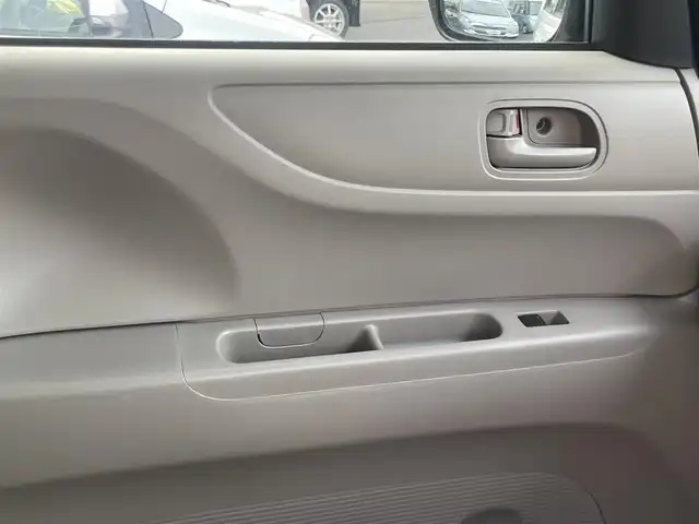 ホンダ Ｎ ＢＯＸ ＋ G Lパッケージ 大阪府 2013(平25)年 3.5万km プレミアムホワイトパール 福祉車両（スロープあり）/純正ナビ/-Bluetooth/フルセグTV/FM/AM/CD/DVD/前方ドライブレコーダー/片側パワースライドドア/ETC/オートライト/スマートキー/プッシュスタート/-スペアキー×１